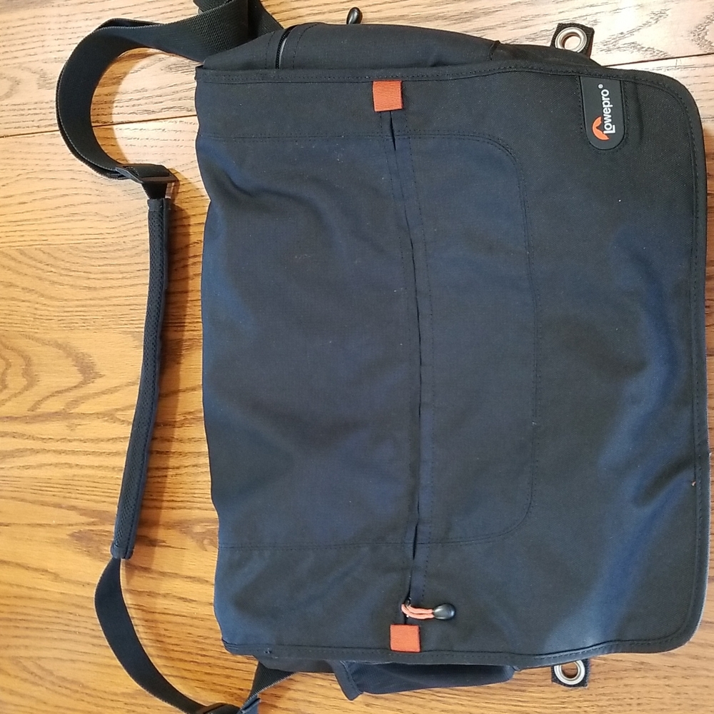 Lowepro Black Messenger Bag for Men